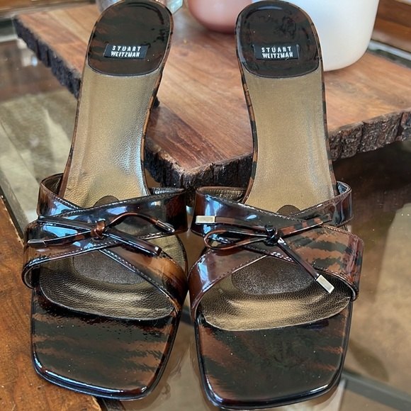 Stuart Weitzman Open Toe Kitten Heel - Picture 4 of 9